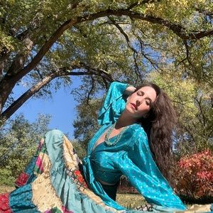 Frida Silk Outfit, Skirt can be a Dress too, Size fits to size 16